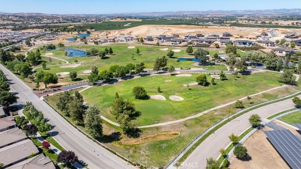 Paso Robles, California, 93446, United States, 4 Bedrooms Bedrooms, ,3 BathroomsBathrooms,Residential,Active,1914823