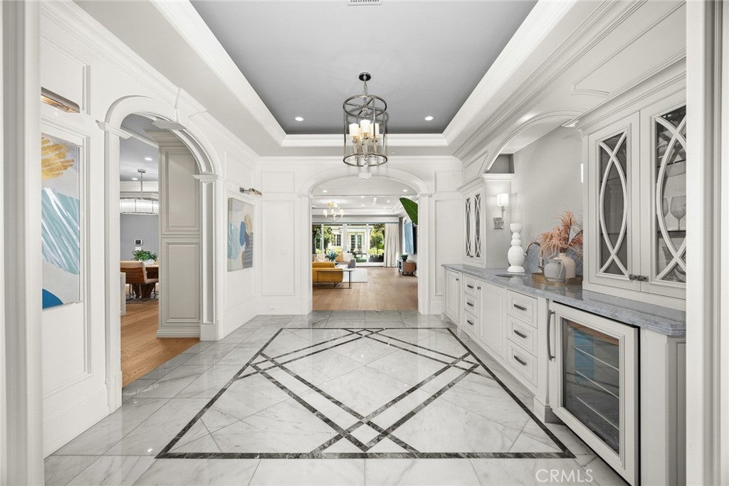Arcadia, California, 91006, United States, 6 Bedrooms Bedrooms, ,8 BathroomsBathrooms,Residential,Active,1933891