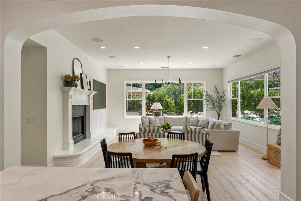 Canyon Country, California, 91387, United States, 4 Bedrooms Bedrooms, ,5 BathroomsBathrooms,Residential,Active,1829894