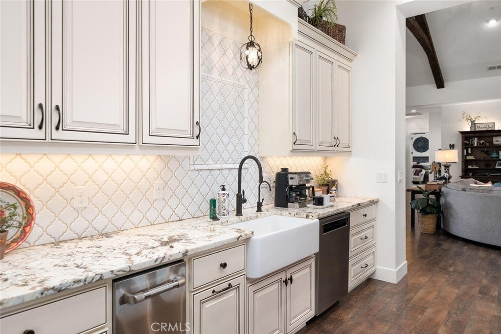 Oroville, California, 95965, United States, ,5 BathroomsBathrooms,Residential,Active,1702211