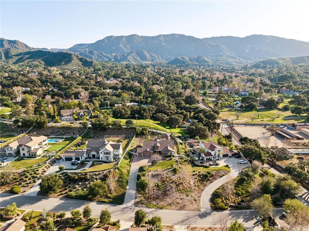 Canyon Country, California, 91387, United States, 3 Bedrooms Bedrooms, ,4 BathroomsBathrooms,Residential,Active,2015235