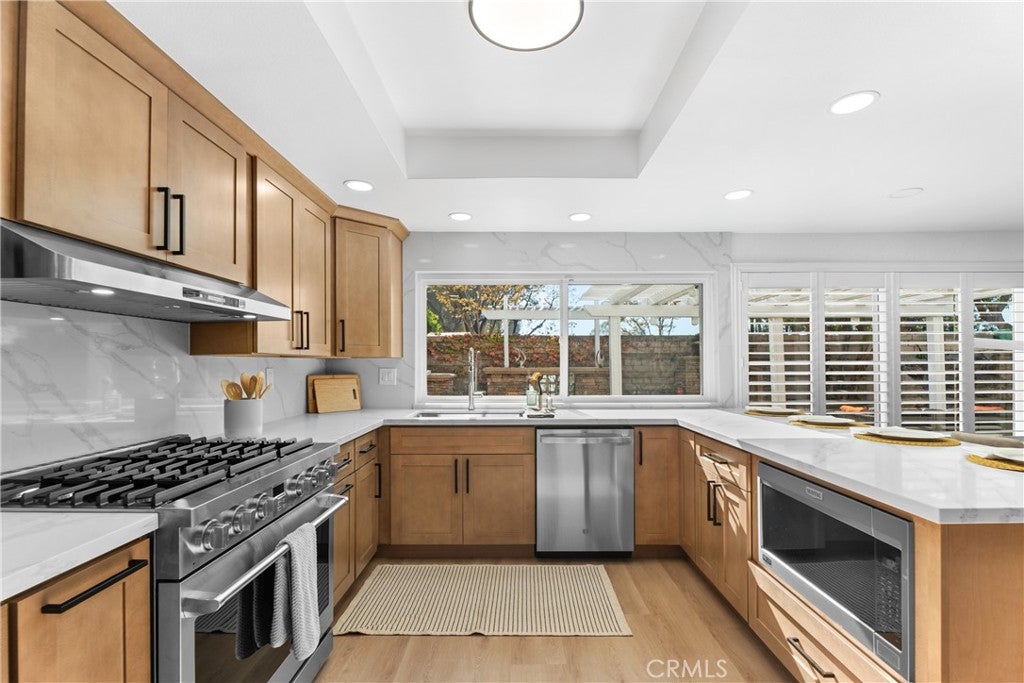 Lake Forest, California, 92630, United States, 5 Bedrooms Bedrooms, ,3 BathroomsBathrooms,Residential,Active,2002616