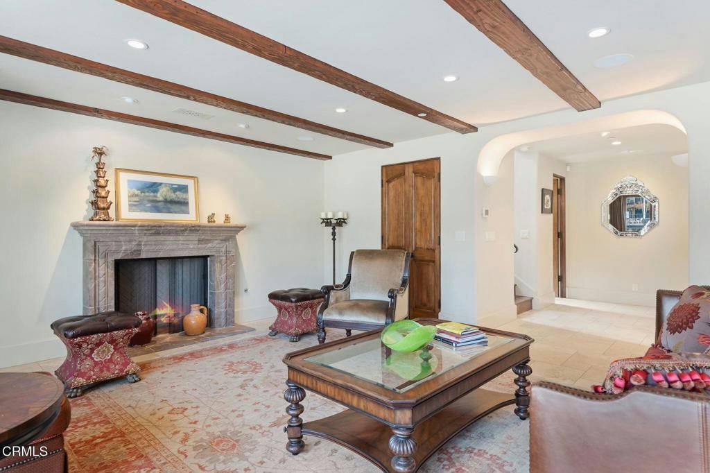 Ventura, California, 93001, United States, 3 Bedrooms Bedrooms, ,4 BathroomsBathrooms,Residential,Active,1756327