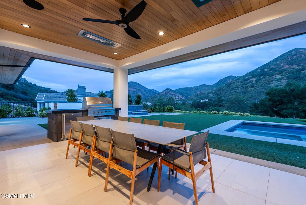 Westlake Village, California, 91361, United States, 4 Bedrooms Bedrooms, ,6 BathroomsBathrooms,Residential,Active,1989774