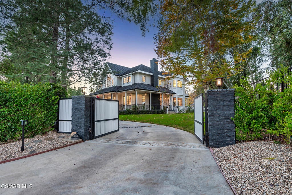 Agoura Hills, California, 91301, United States, 5 Bedrooms Bedrooms, ,7 BathroomsBathrooms,Residential,Pending,2006769