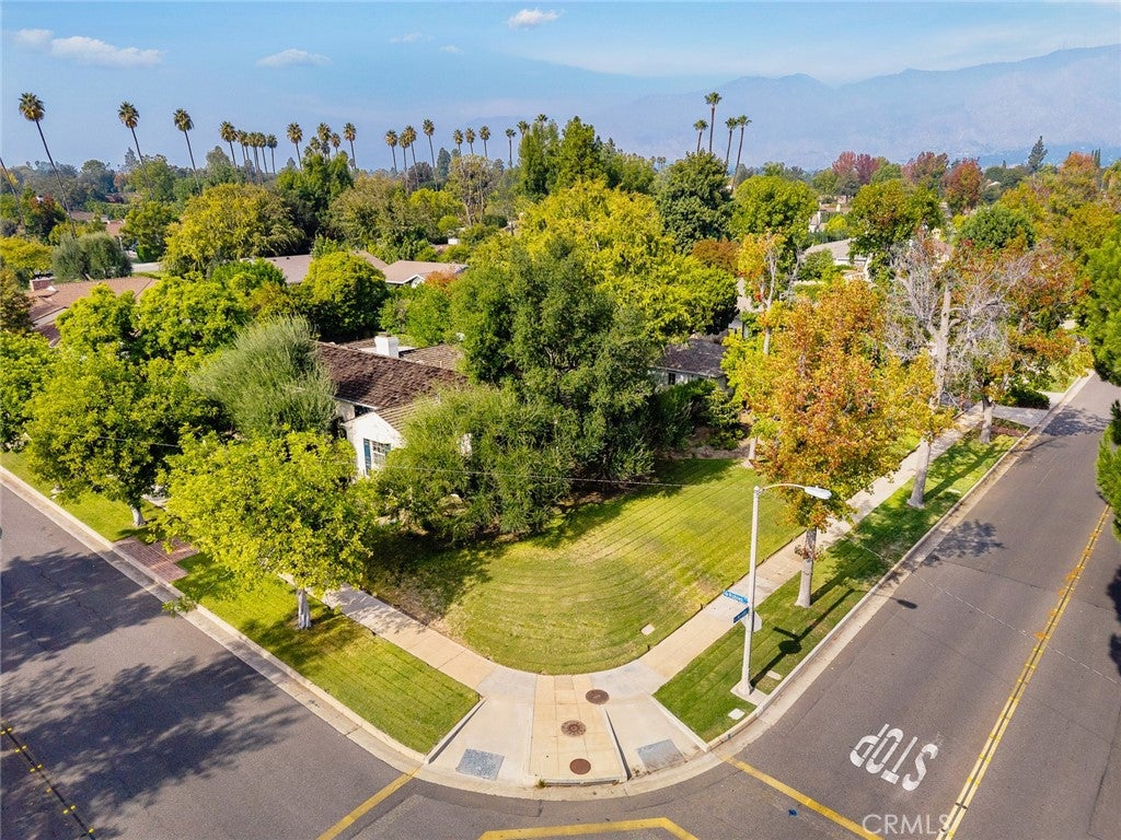 San Marino, California, 91108, United States, 4 Bedrooms Bedrooms, ,3 BathroomsBathrooms,Residential,Active,1993951