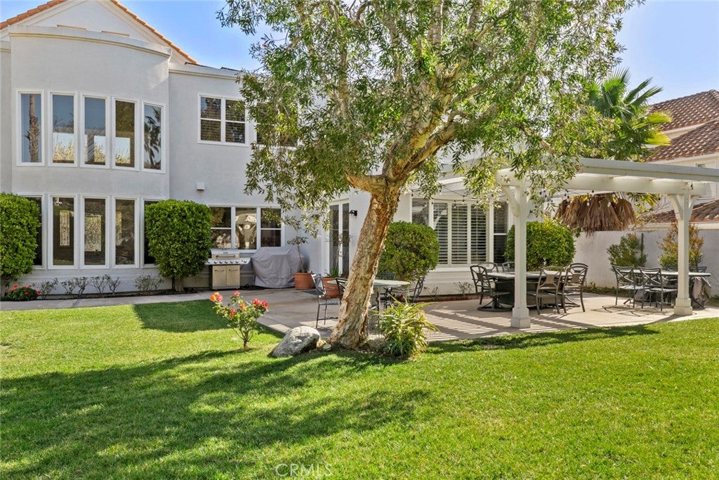 Chatsworth, California, 91311, United States, 5 Bedrooms Bedrooms, ,6 BathroomsBathrooms,Residential,Active,2015219