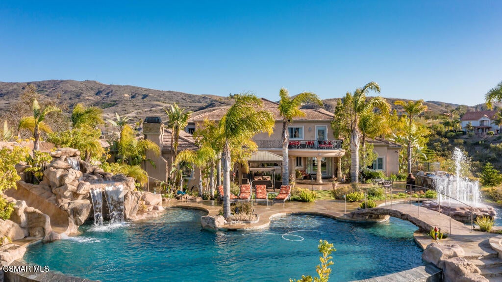 Simi Valley, California, 93065, United States, ,8 BathroomsBathrooms,Residential,Active,1755184