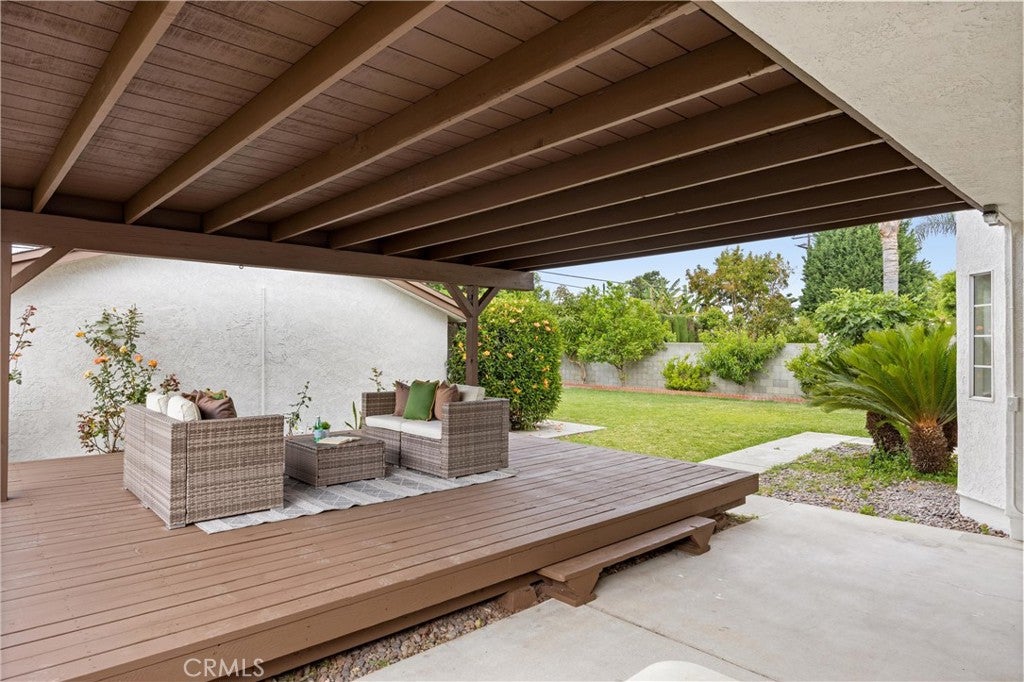 Downey, California, 90242, United States, 7 Bedrooms Bedrooms, ,6 BathroomsBathrooms,Residential,Contingent,1829948