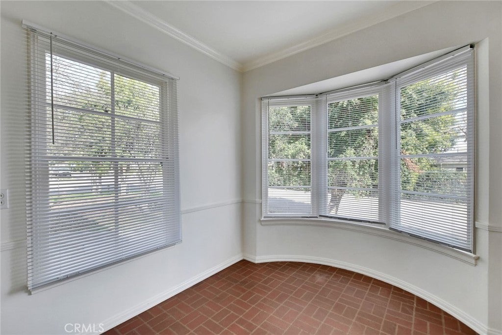 Pasadena, California, 91107, United States, 3 Bedrooms Bedrooms, ,3 BathroomsBathrooms,Residential,Active,1972145