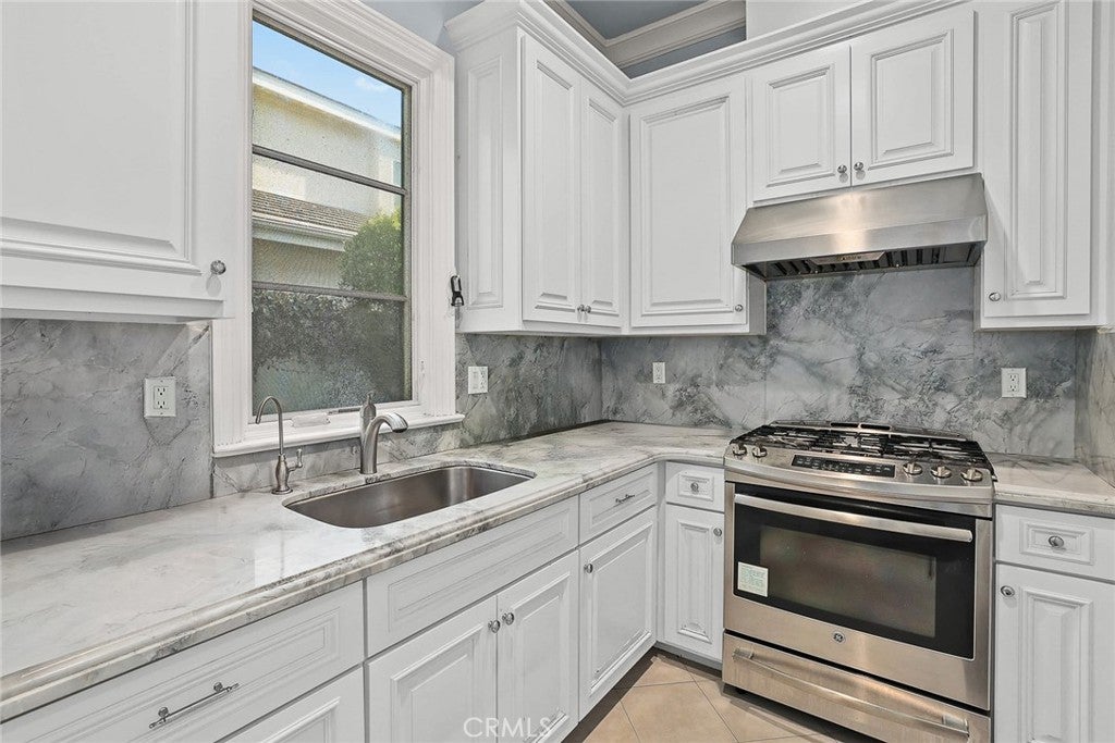 Arcadia, California, 91006, United States, 5 Bedrooms Bedrooms, ,6 BathroomsBathrooms,Residential,Active,1859344