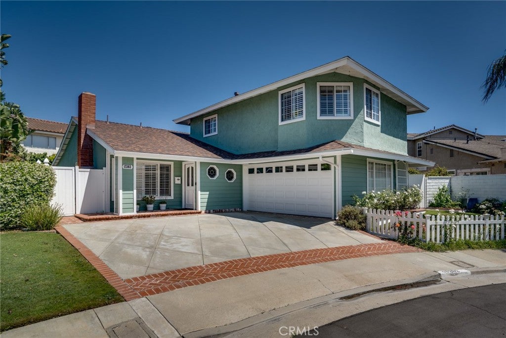 Huntington Beach, California, 92647, United States, 4 Bedrooms Bedrooms, ,3 BathroomsBathrooms,Residential,Active,2037145