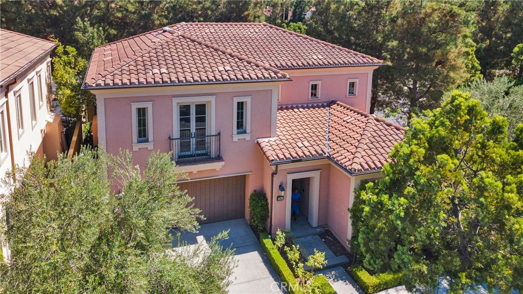 Irvine, California, 92618, United States, 4 Bedrooms Bedrooms, ,4 BathroomsBathrooms,Residential,Active,1894158