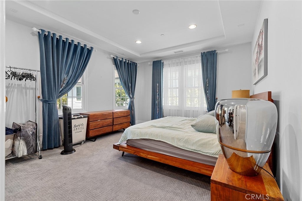 Huntington Beach, California, 92649, United States, 4 Bedrooms Bedrooms, ,4 BathroomsBathrooms,Residential,Active,1780402