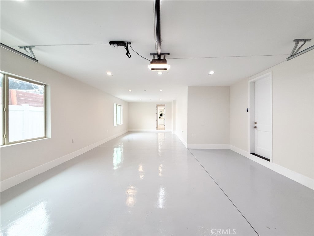 Pasadena, California, 91107, United States, 7 Bedrooms Bedrooms, ,8 BathroomsBathrooms,Residential,Active,1944066