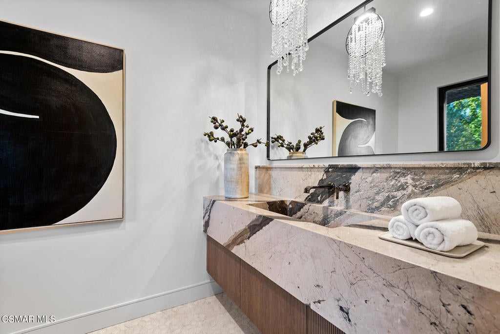 Westlake Village, California, 91362, United States, 5 Bedrooms Bedrooms, ,7 BathroomsBathrooms,Residential,Active,1985560