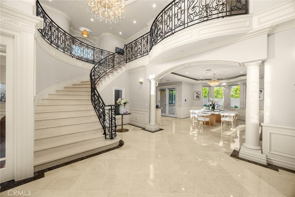 Arcadia, California, 91006, United States, 4 Bedrooms Bedrooms, ,5 BathroomsBathrooms,Residential,Active,1904748