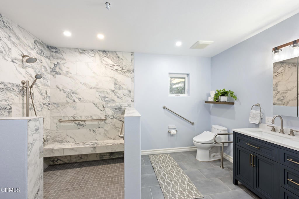 Camarillo, California, 93010, United States, 6 Bedrooms Bedrooms, ,4 BathroomsBathrooms,Residential,Active,1953410