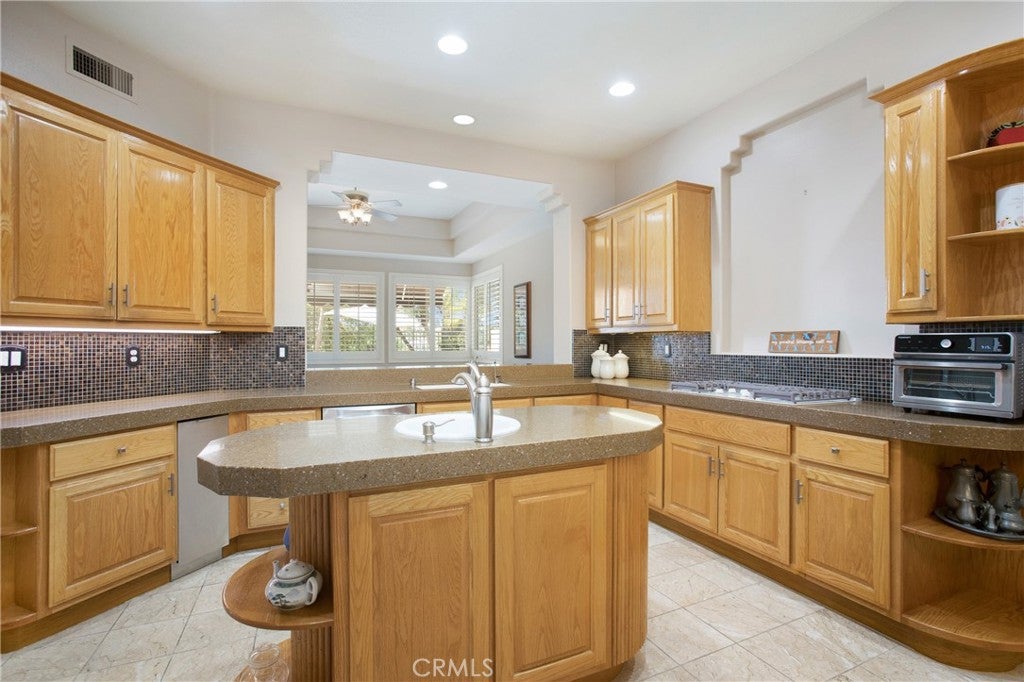 Trabuco Canyon, California, 92679, United States, 5 Bedrooms Bedrooms, ,5 BathroomsBathrooms,Residential,Active,1952479