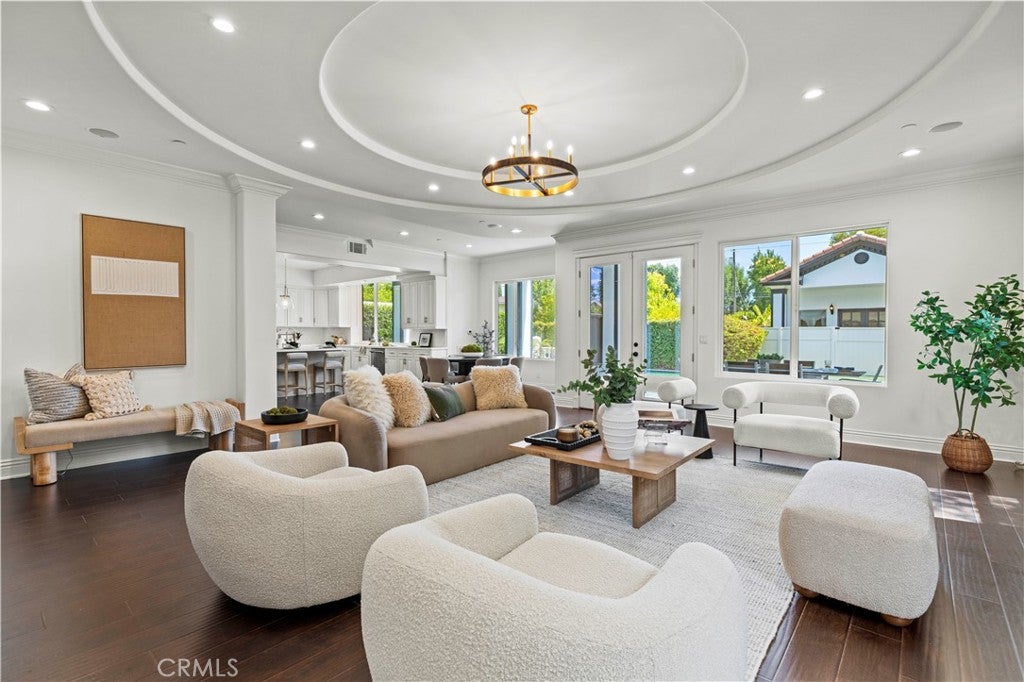 Encino, California, 91436, United States, 7 Bedrooms Bedrooms, ,7 BathroomsBathrooms,Residential,Active,1922652