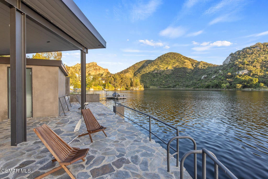Lake Sherwood, California, 91361, United States, ,4 BathroomsBathrooms,Residential,Active,1820410
