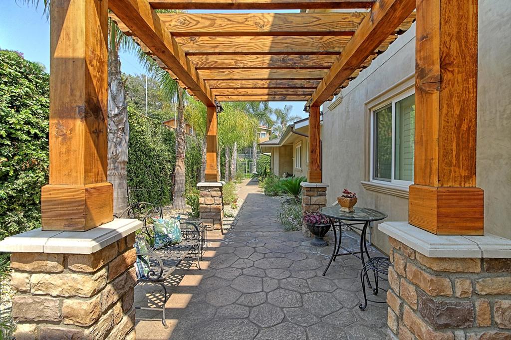 Ventura, California, 93003, United States, 4 Bedrooms Bedrooms, ,4 BathroomsBathrooms,Residential,Active,1944051