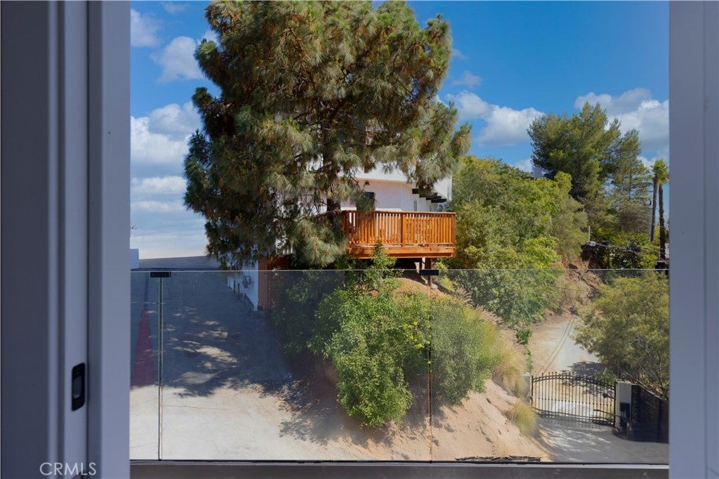 Los Angeles, California, 90046, United States, 3 Bedrooms Bedrooms, ,4 BathroomsBathrooms,Residential,Active,1862862