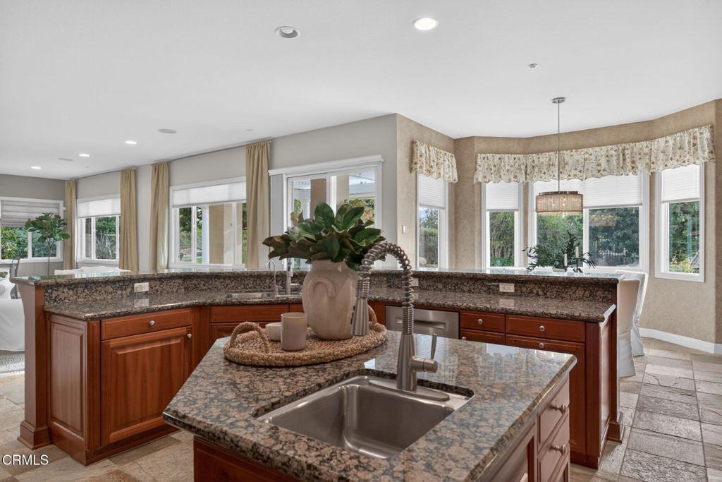 Camarillo, California, 93012, United States, 5 Bedrooms Bedrooms, ,6 BathroomsBathrooms,Residential,Active,2006970