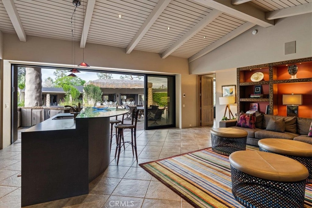 Palm Desert, California, 92260, United States, 3 Bedrooms Bedrooms, ,4 BathroomsBathrooms,Residential,Active,2008008