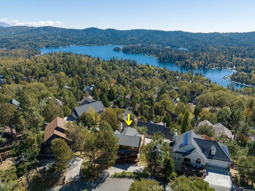 Lake Arrowhead, California, 92352, United States, 3 Bedrooms Bedrooms, ,3 BathroomsBathrooms,Residential,Active,1952988