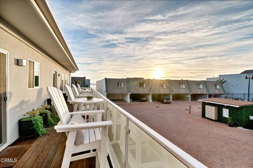 Malibu, California, 90265, United States, 4 Bedrooms Bedrooms, ,4 BathroomsBathrooms,Residential,Active,2006937