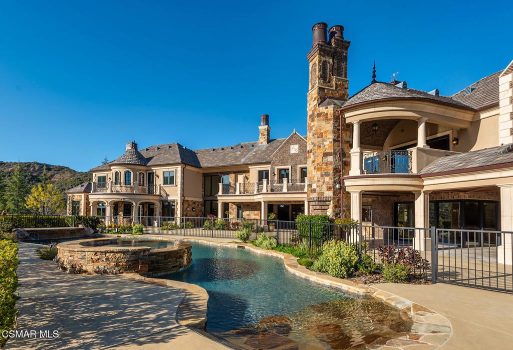 Thousand Oaks, California, 91361, United States, 7 Bedrooms Bedrooms, ,13 BathroomsBathrooms,Residential,Active,1748234