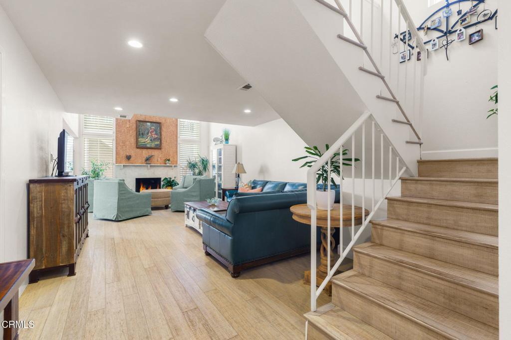 Oxnard, California, 93035, United States, 3 Bedrooms Bedrooms, ,4 BathroomsBathrooms,Residential,Active,1972169