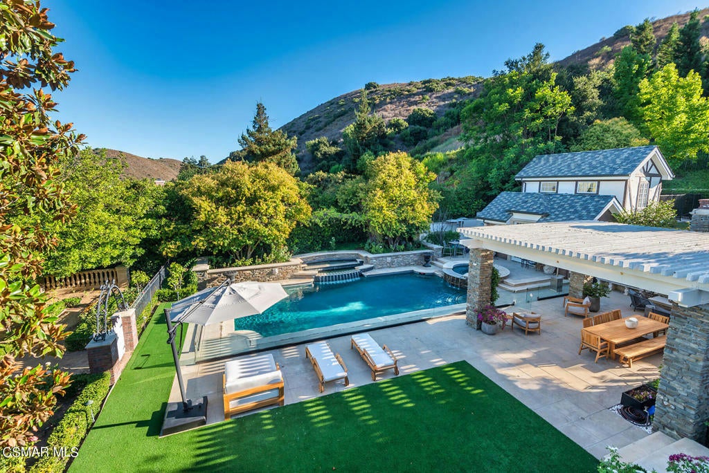 Westlake Village, California, 91362, United States, 5 Bedrooms Bedrooms, ,10 BathroomsBathrooms,Residential,Active,1756358