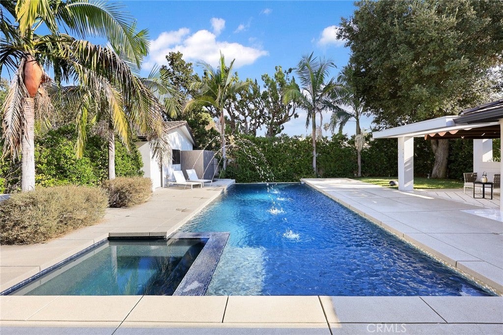 San Marino, California, 91108, United States, 4 Bedrooms Bedrooms, ,4 BathroomsBathrooms,Residential,Active,1909089