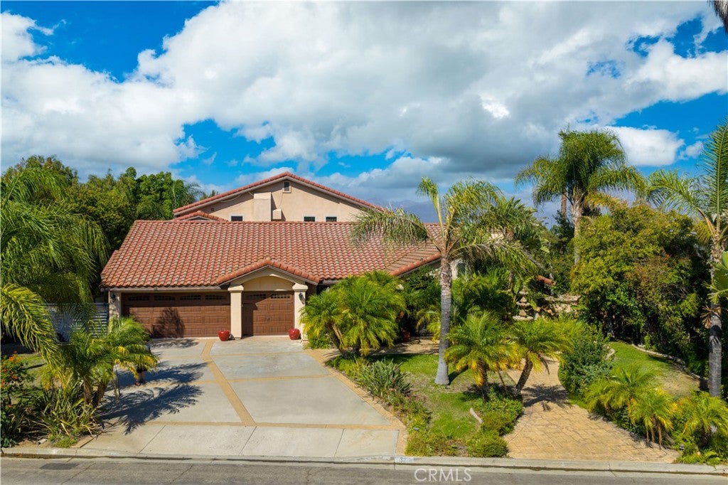 Pomona, California, 91766, United States, 5 Bedrooms Bedrooms, ,5 BathroomsBathrooms,Residential,Active,1989773