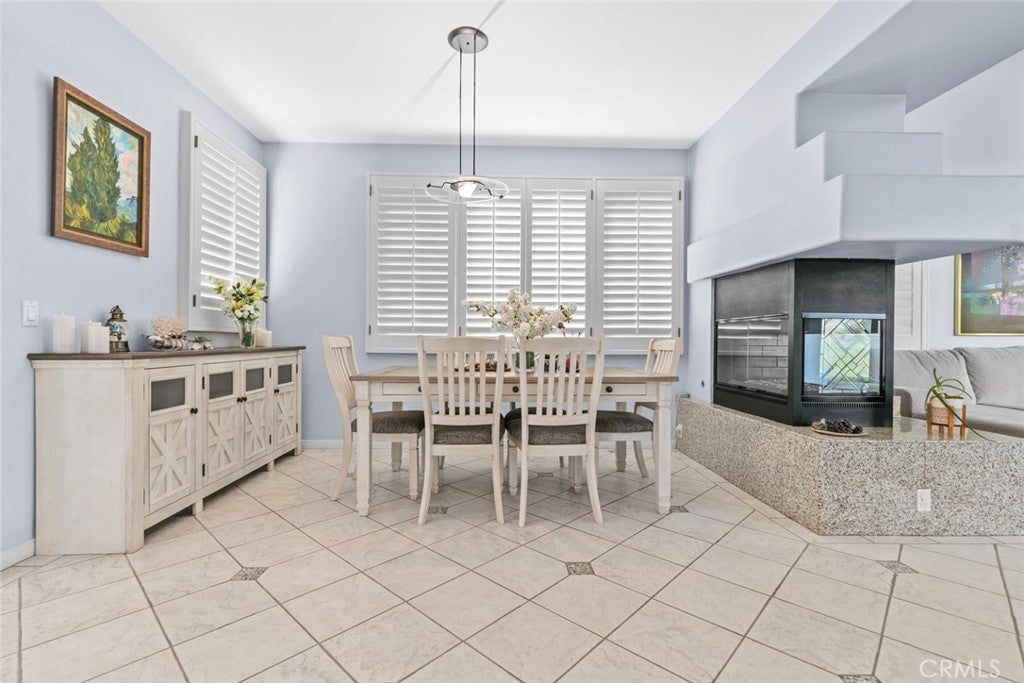 Chatsworth, California, 91311, United States, 5 Bedrooms Bedrooms, ,6 BathroomsBathrooms,Residential,Active,2015219