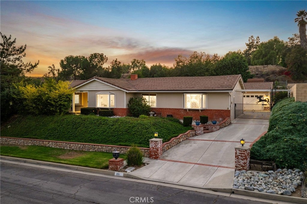 La Verne, California, 91750, United States, 4 Bedrooms Bedrooms, ,2 BathroomsBathrooms,Residential,Active,1961967