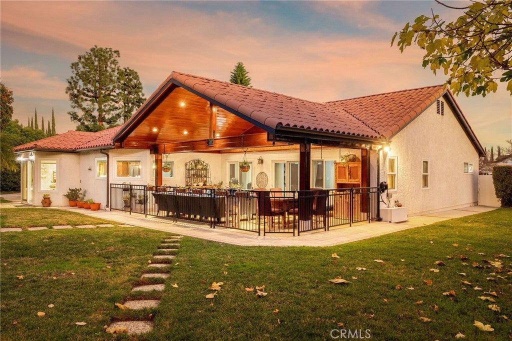 Chatsworth, California, 91311, United States, 4 Bedrooms Bedrooms, ,3 BathroomsBathrooms,Residential,Active,2006764