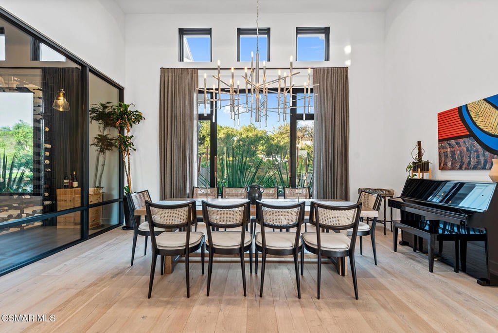 Westlake Village, California, 91362, United States, 6 Bedrooms Bedrooms, ,7 BathroomsBathrooms,Residential,Active,2011853