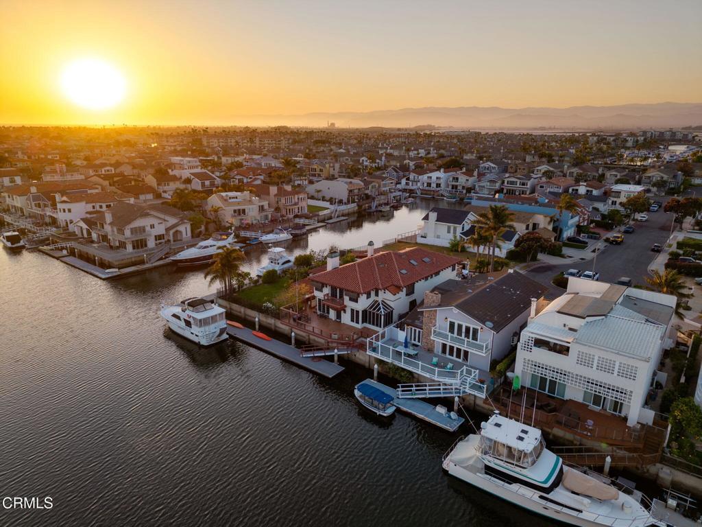 Oxnard, California, 93035, United States, ,4 BathroomsBathrooms,Residential,Active,1841320