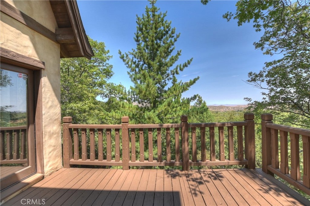 Lake Arrowhead, California, 92352, United States, 4 Bedrooms Bedrooms, ,5 BathroomsBathrooms,Residential,Active,1897983