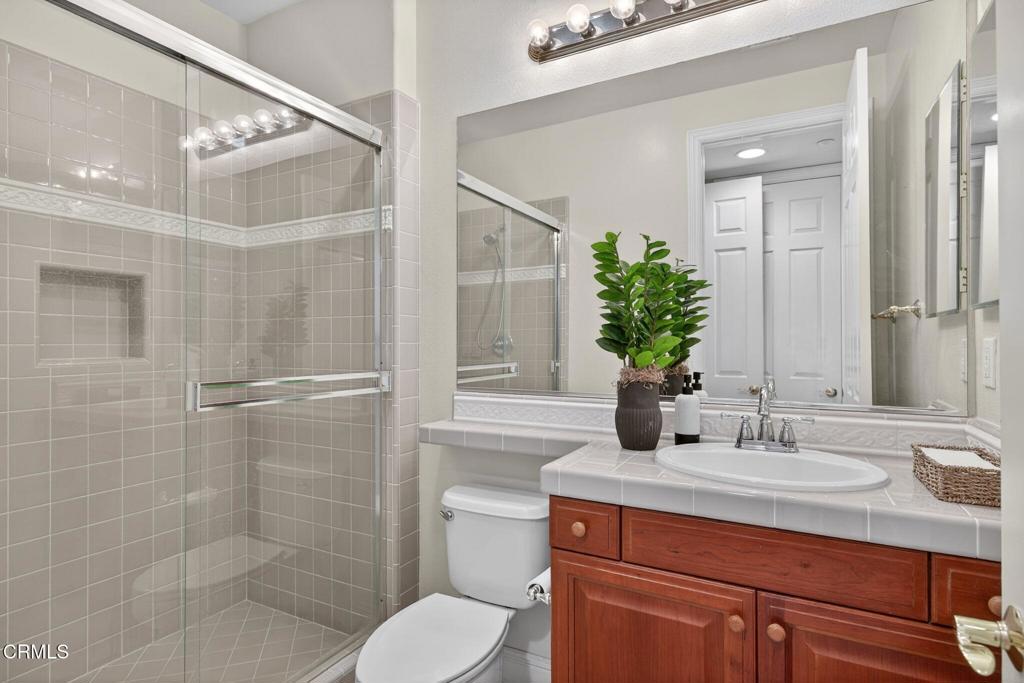 Camarillo, California, 93012, United States, 5 Bedrooms Bedrooms, ,6 BathroomsBathrooms,Residential,Active,2006970