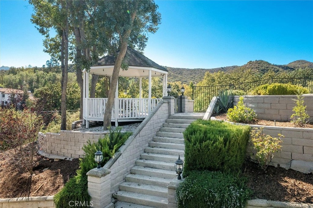 Agoura Hills, California, 91301, United States, 4 Bedrooms Bedrooms, ,5 BathroomsBathrooms,Residential,Active,1966025