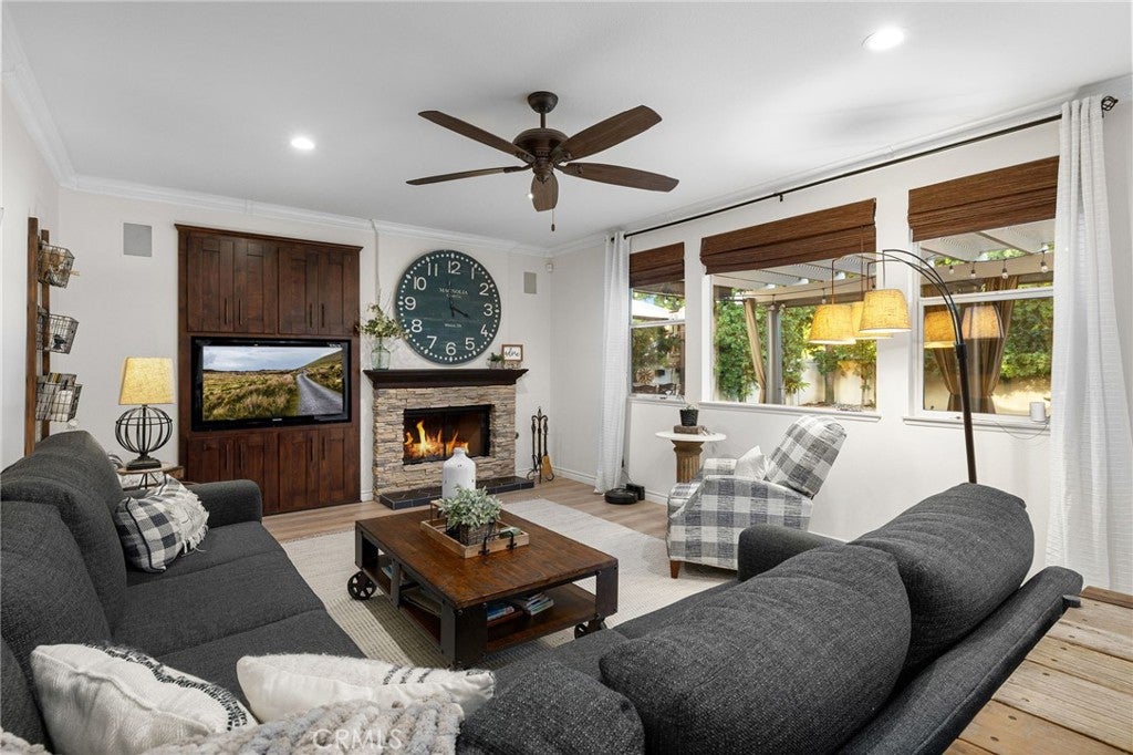 La Verne, California, 91750, United States, 5 Bedrooms Bedrooms, ,3 BathroomsBathrooms,Residential,Active,2015798