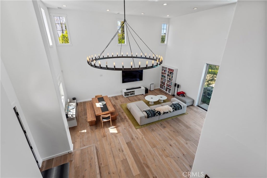 Calabasas, California, 91302, United States, 5 Bedrooms Bedrooms, ,5 BathroomsBathrooms,Residential,Active,1806958