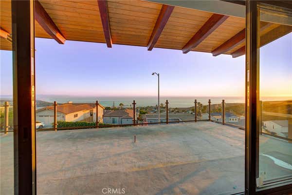 1081 LONGVIEW AVE, PISMO BEACH, CA 93449, photo 4 of 73