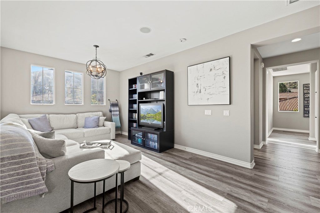 Stevenson Ranch, California, 91381, United States, 5 Bedrooms Bedrooms, ,4 BathroomsBathrooms,Residential,Active,2015851