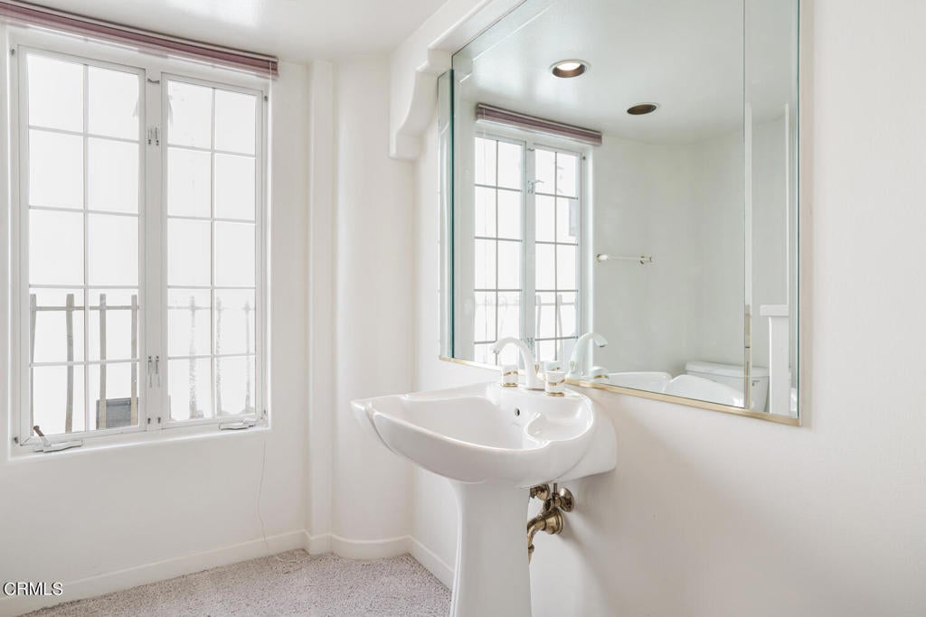 Oxnard, California, 93035, United States, ,4 BathroomsBathrooms,Residential,Active,1832335