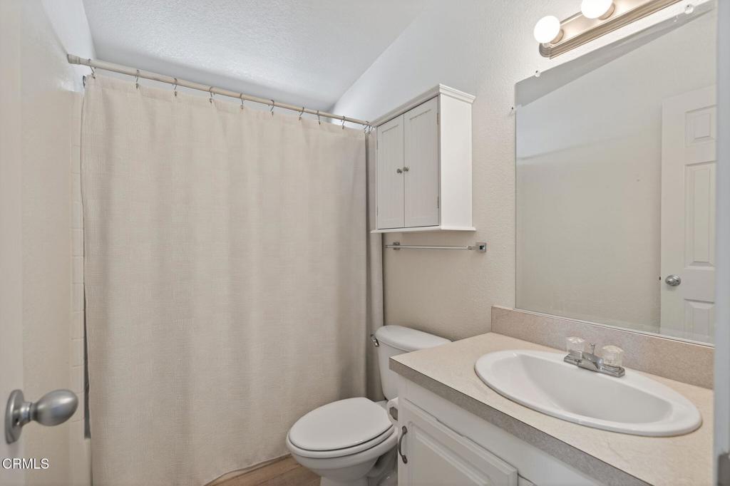 Camarillo, California, 93010, United States, 5 Bedrooms Bedrooms, ,5 BathroomsBathrooms,Residential,Active,1914579